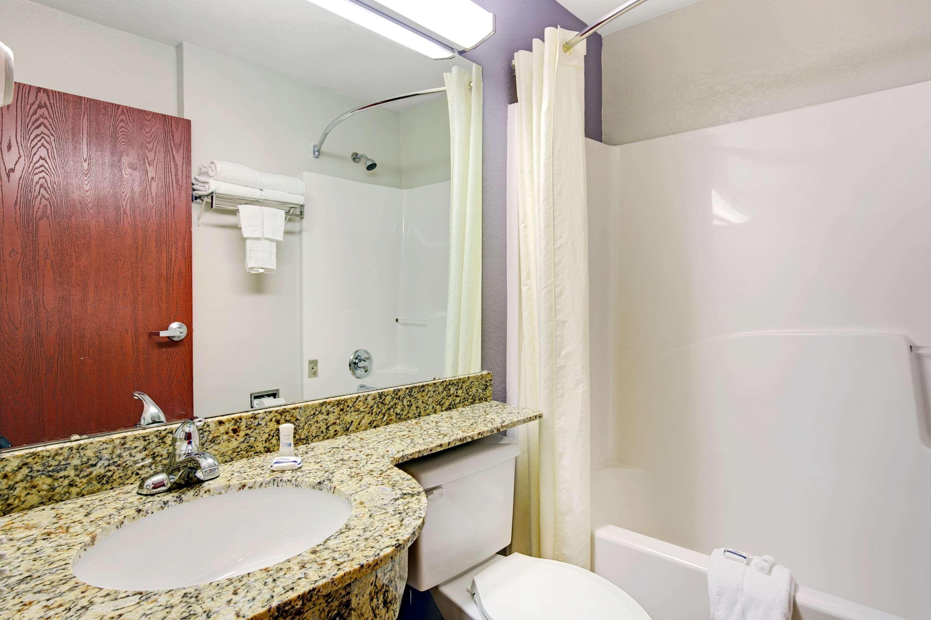 Microtel Inn & Suites By Wyndham Cherokee Esterno foto