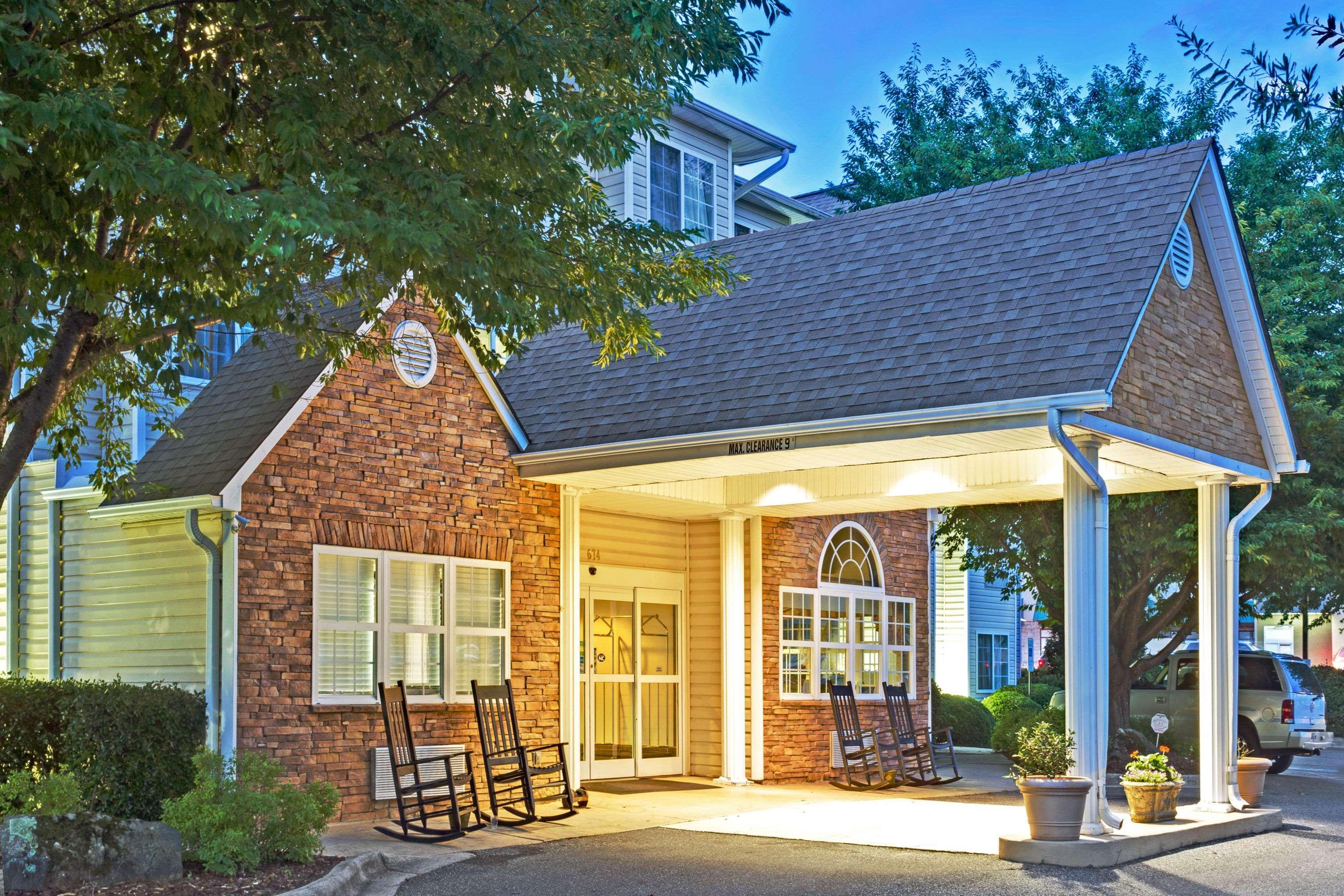 Microtel Inn & Suites By Wyndham Cherokee Esterno foto
